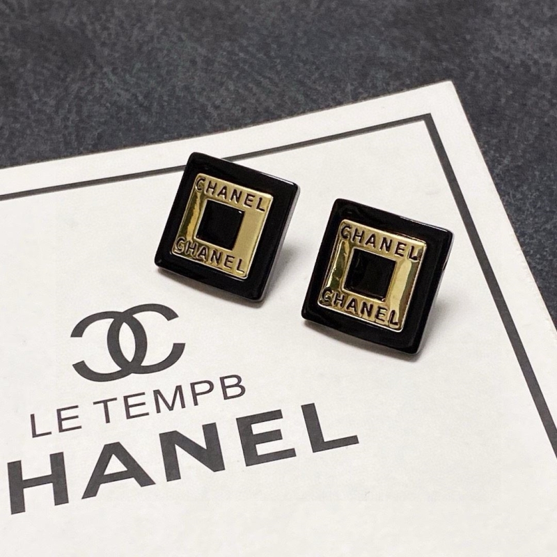 Ch**el earrings